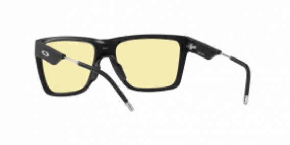 Oakley OO9249 01