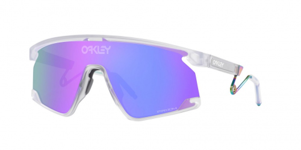 Oakley OO9237 02